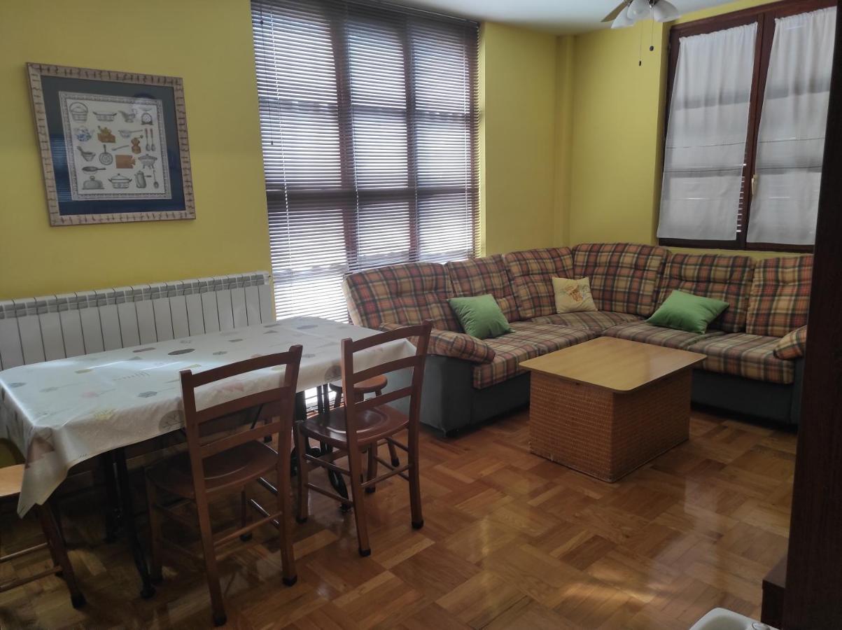 Apartamento Parque Europa Ezcaray Exterior foto